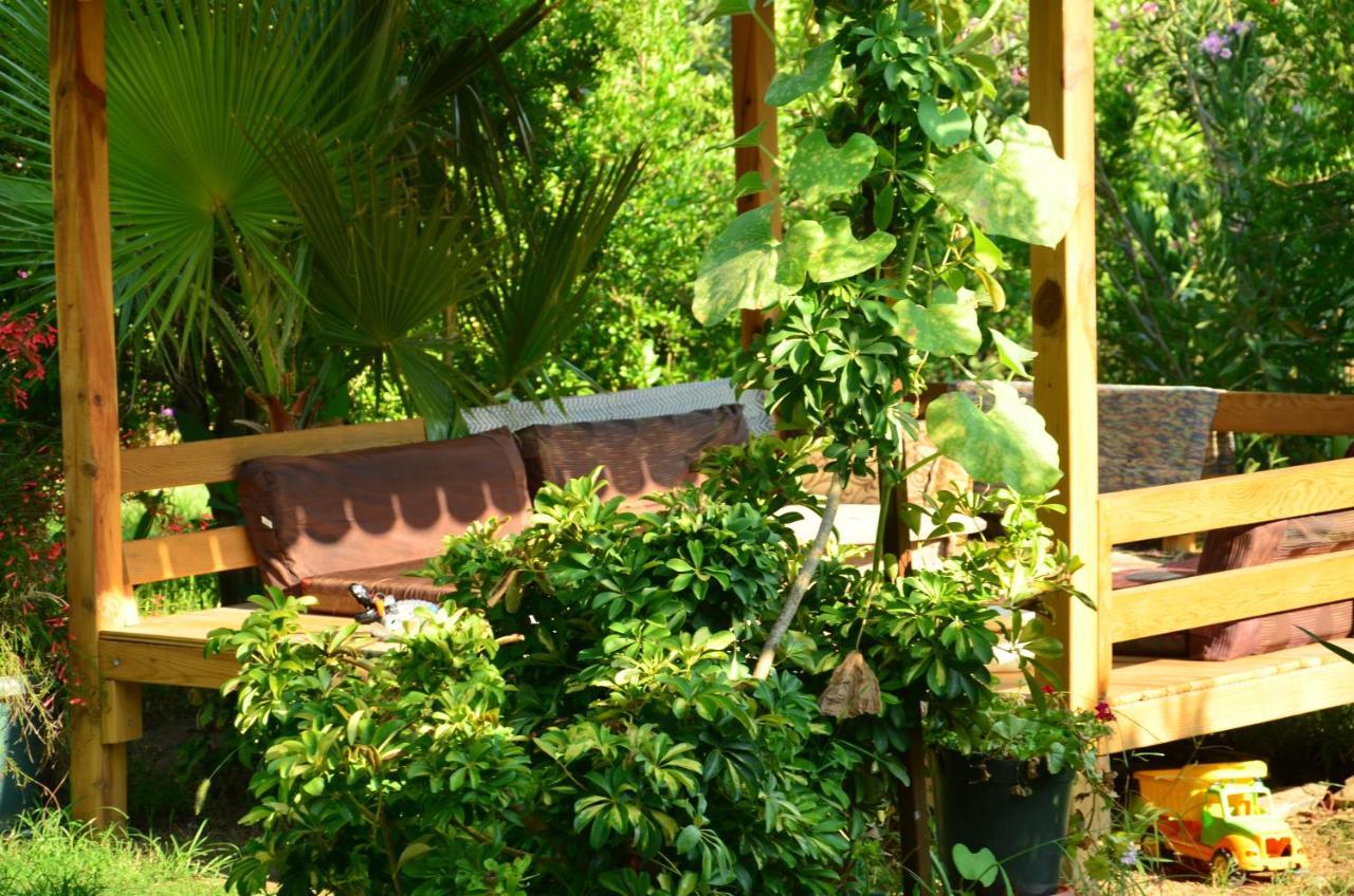 Tunays Pansiyon Bed & Breakfast Çıralı Eksteriør bilde