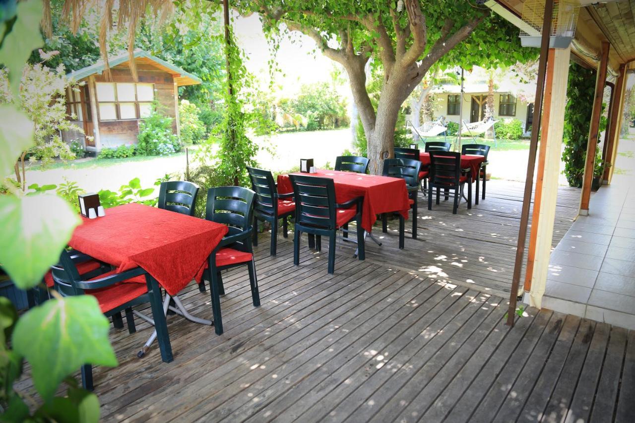 Tunays Pansiyon Bed & Breakfast Çıralı Eksteriør bilde