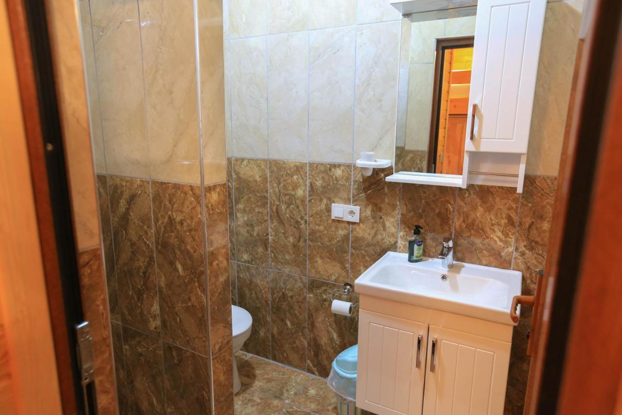 Tunays Pansiyon Bed & Breakfast Çıralı Eksteriør bilde