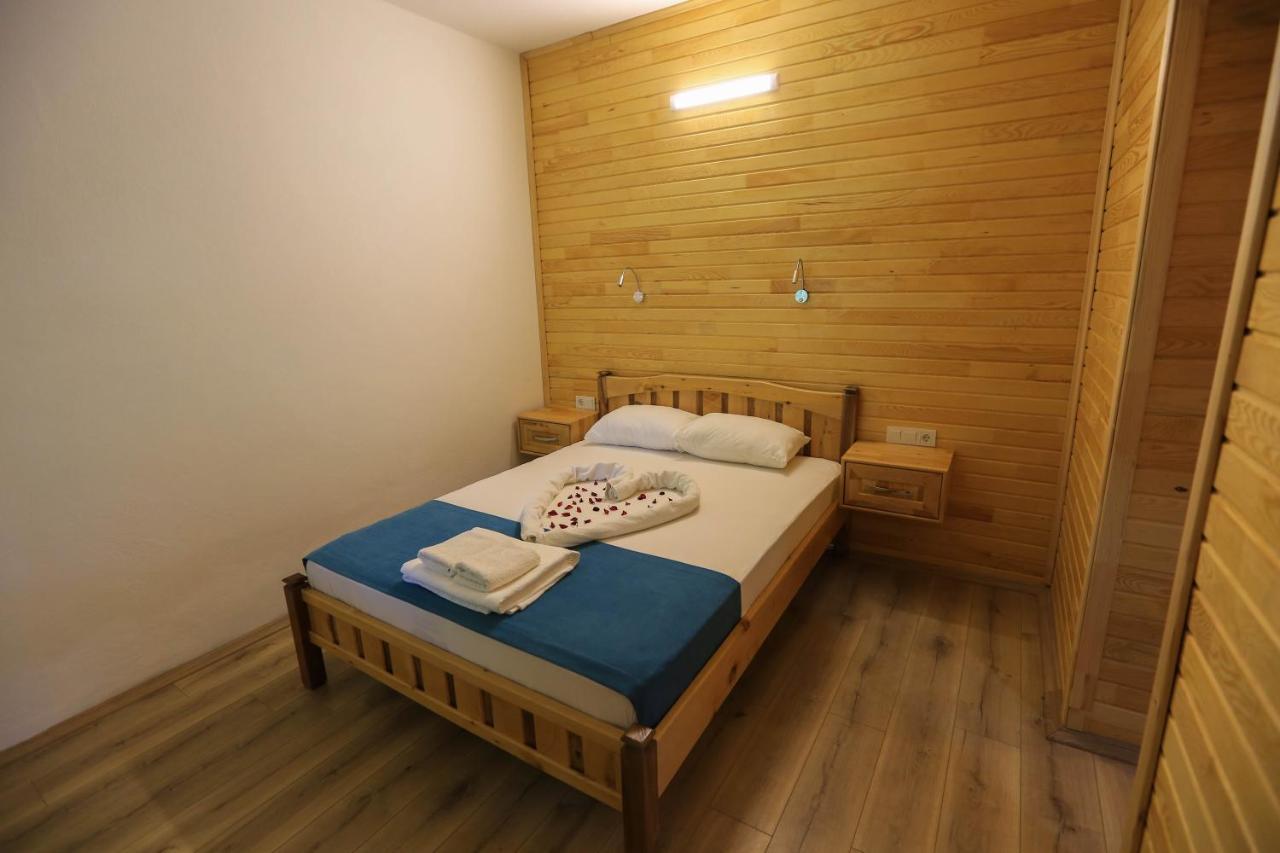 Tunays Pansiyon Bed & Breakfast Çıralı Eksteriør bilde