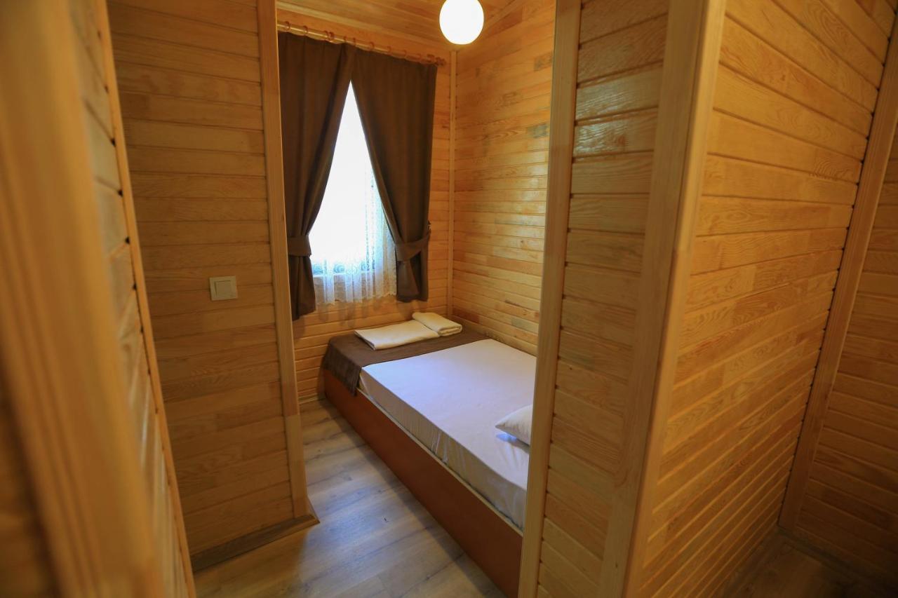 Tunays Pansiyon Bed & Breakfast Çıralı Eksteriør bilde